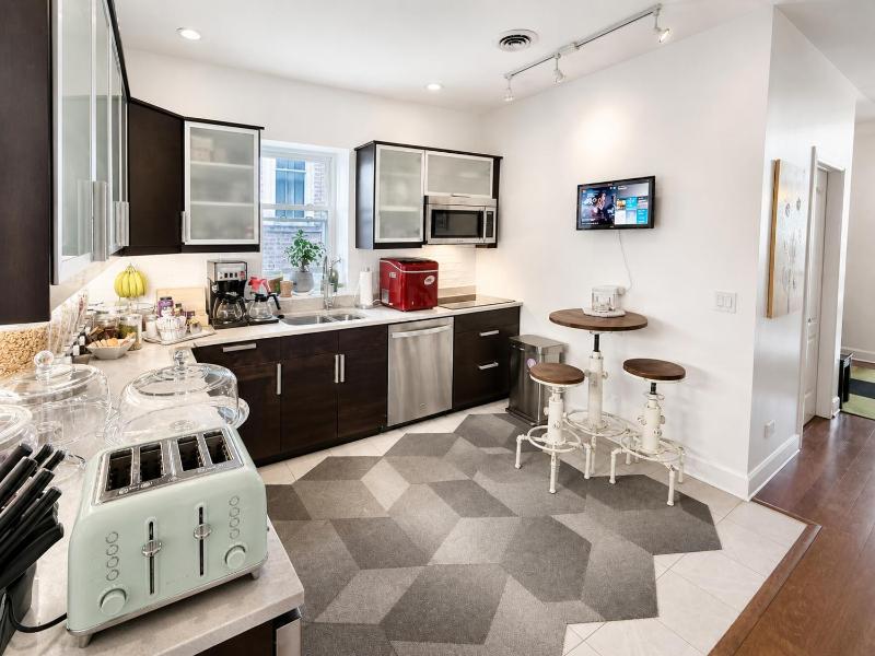 House 5863- Chicago'S Premier Bed And Breakfast - image 12