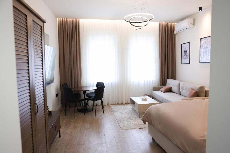 Prestige Center Apartment Free Parking - image 16