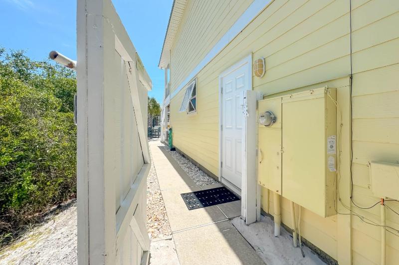 The Yellow House South at Herons Walk - image 48