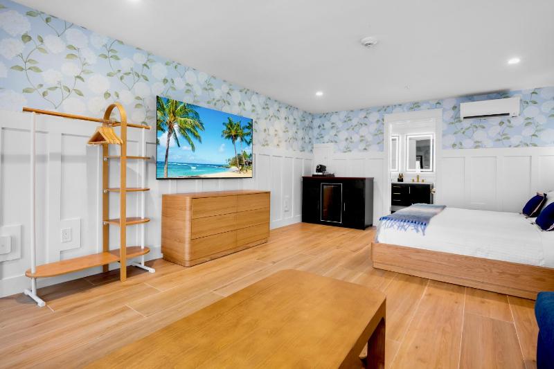 Tropic Isle At Anna Maria Island Inn - image 43