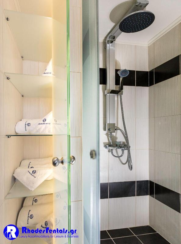 Rhodes Central Suite - image 12