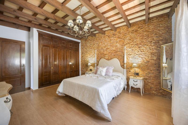 Villa la Dehesa. Solo familias. - image 34
