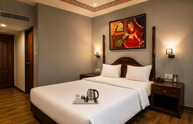 Sahibs Royal - Near Taj Mahal - image 3