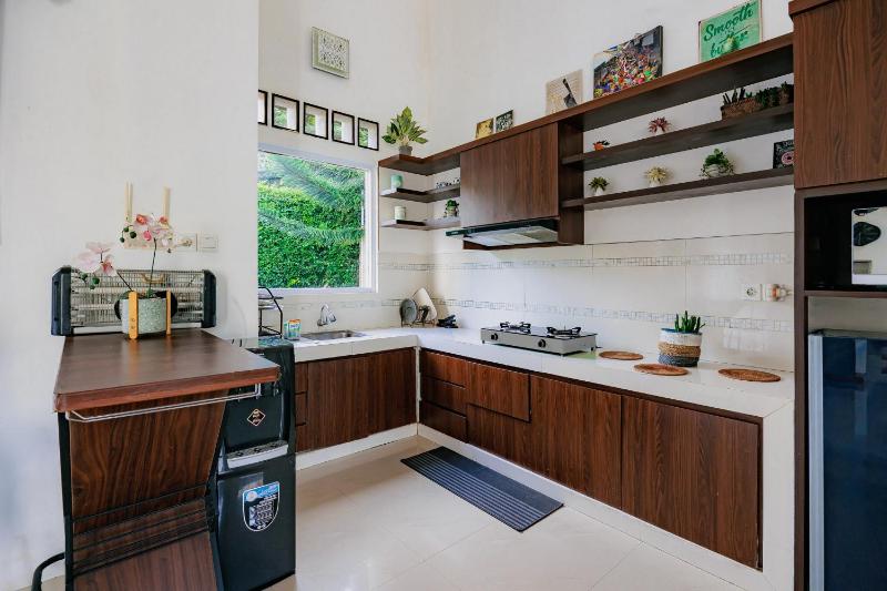 The Lavana Signature Villa Herrera Puncak - image 20