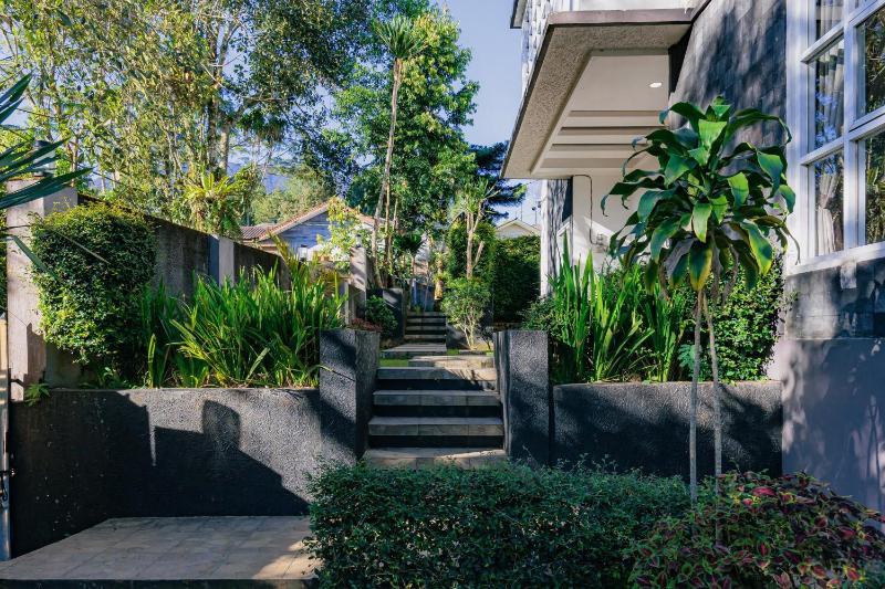 The Lavana Signature Villa Herrera Puncak - image 19
