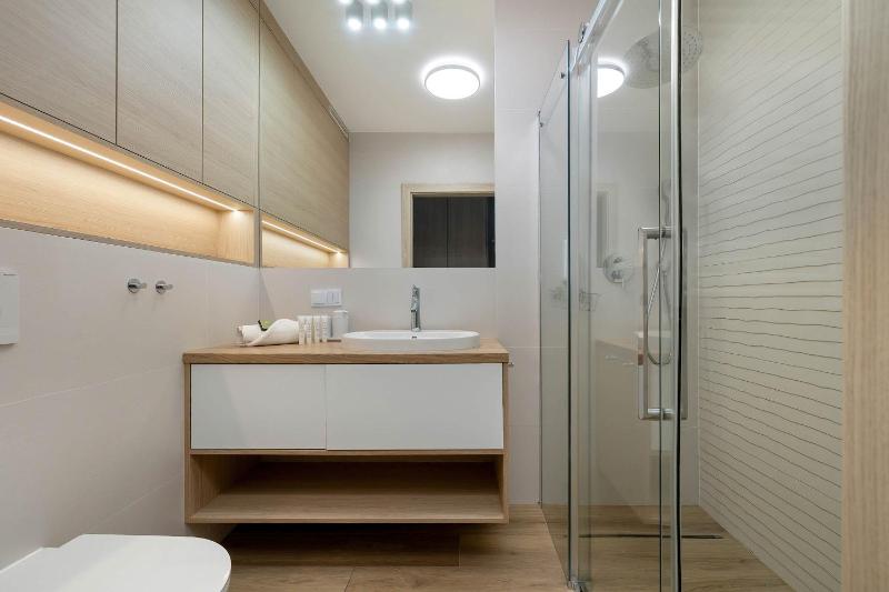 Sunday Klimatyzowany Apartament z Parkingiem i Balkonem oraz SPA by Noclegi Renters - image 12