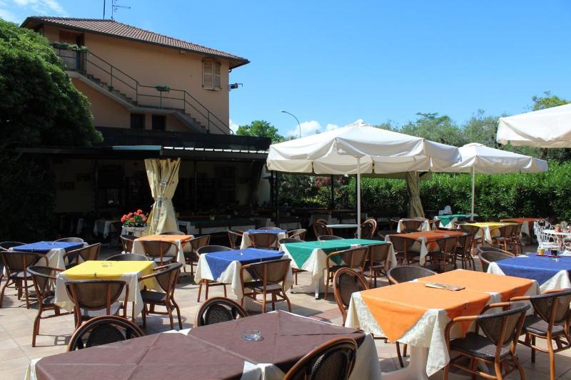 Feriendorf Cisano San Vito Dreizimmer-Bungalow Zaffiro für 4 Personen - image 4