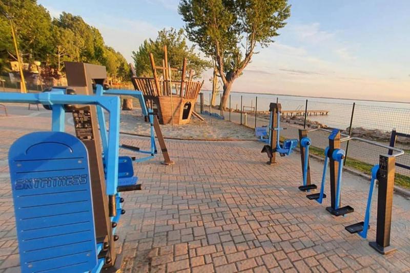 Feriendorf Cisano San Vito Dreizimmer-Bungalow Zaffiro für 4 Personen - image 38