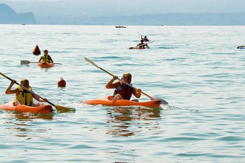 Feriendorf Cisano San Vito Dreizimmer-Bungalow Zaffiro für 4 Personen - image 3