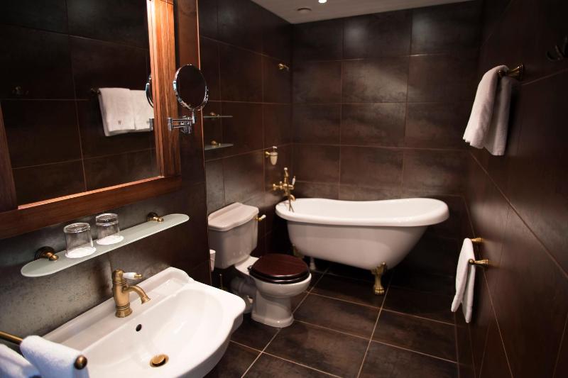 Junior Suite image 2