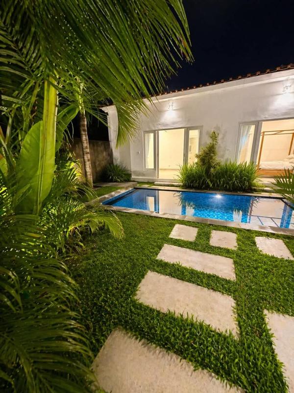 Cozy 3BR Villa in Kerobokan Bali - image 16