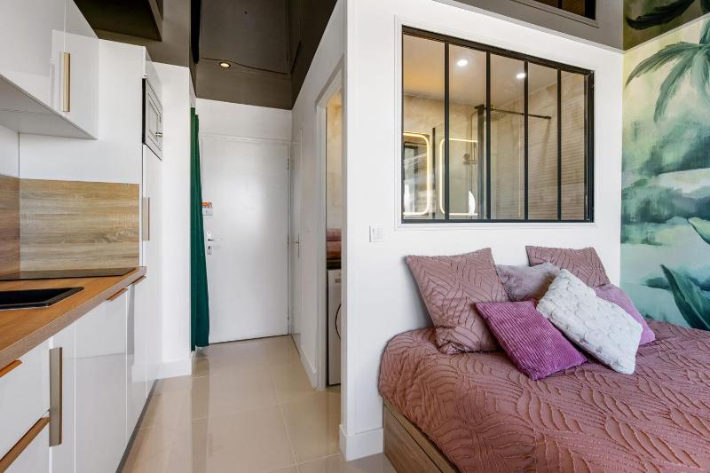 Green Héliopolis Sea view studio with terrace Naturist Village - image 16