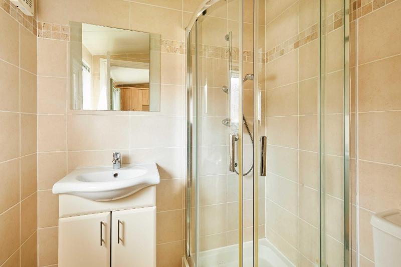 Host & Stay - Pine View - image 18