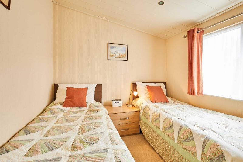 Host & Stay - Pine View - image 9