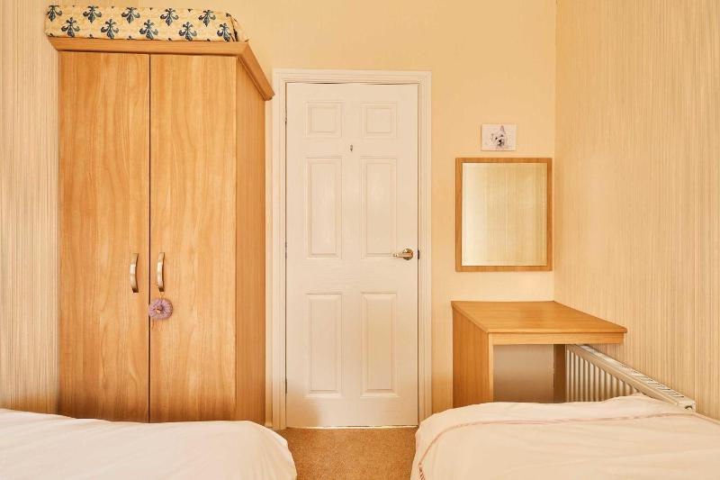 Host & Stay - Pine View - image 21