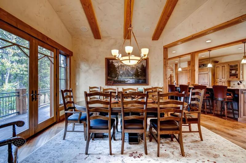 Hatari Lodge Huge Custom Home Walk to Gondola Great Amenities! - image 5