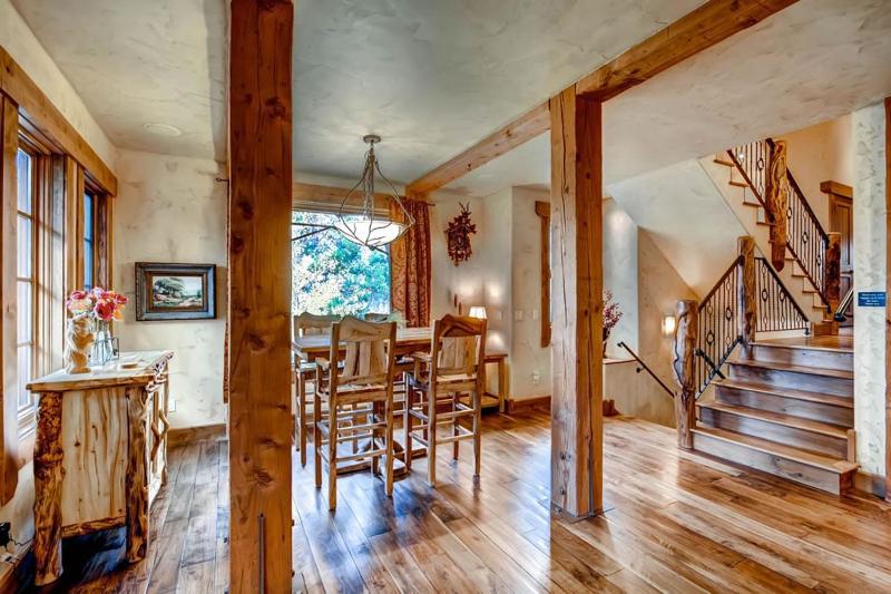 Hatari Lodge Huge Custom Home Walk to Gondola Great Amenities! - image 30