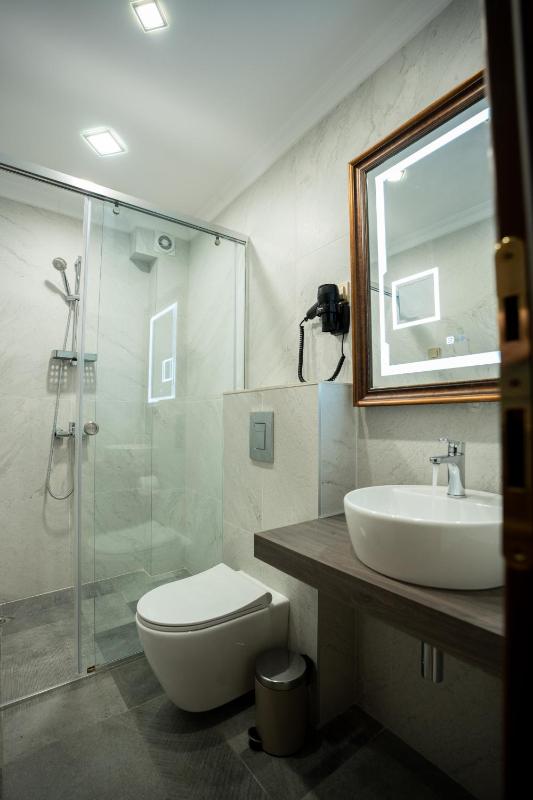 RAHAT Guest House in Old Town - Free Private Parking - image 48