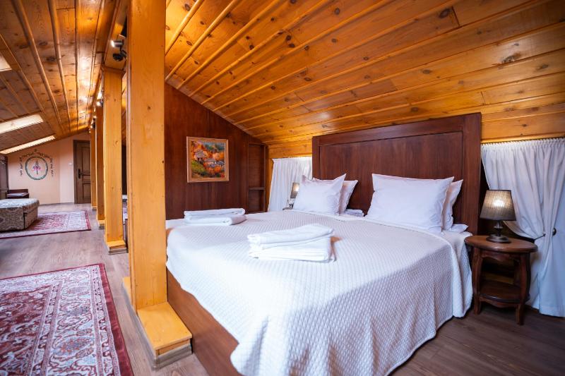 RAHAT Guest House in Old Town - Free Private Parking - image 36