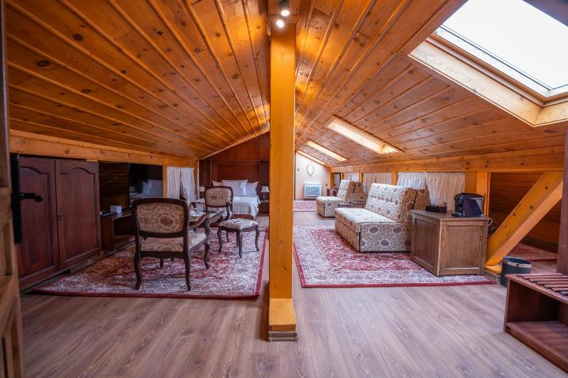 RAHAT Guest House in Old Town - Free Private Parking - image 40