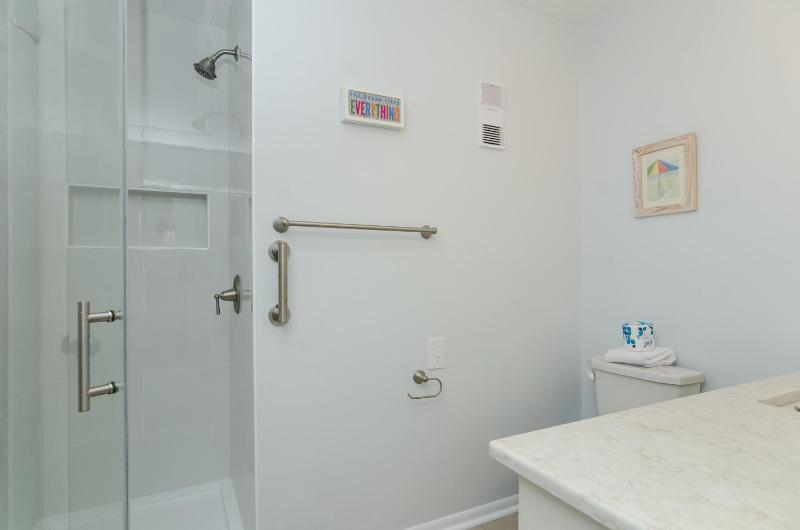 Janssen by Bryant Real Estate - image 41