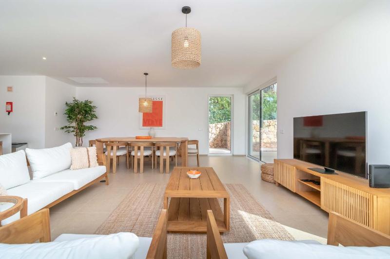 Villa Dolcevita Modern Villa with Private Pool BBQ Near Carvoeiro - image 26