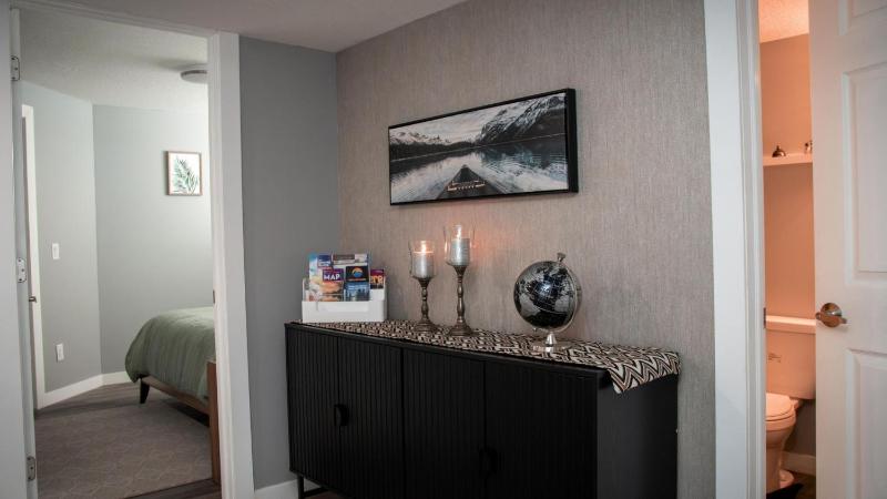 Cozy 2-Bedroom Basement for Family of 4 - image 16