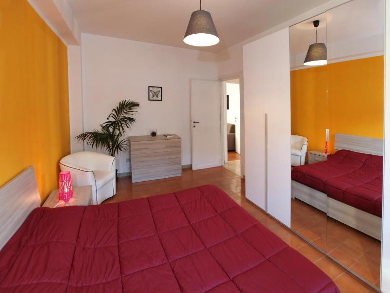 Two-Bedroom House image 4