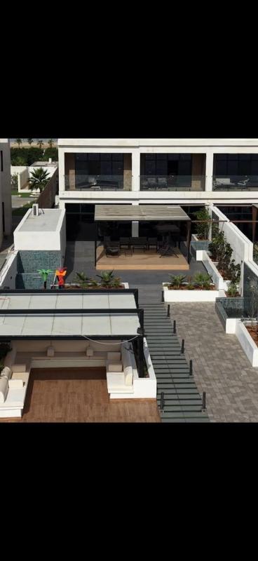 منتجع شاطئ الدانة Hus Chalet - image 1