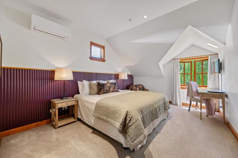 Wanaka Homestead Lodge & Cottages - image 29