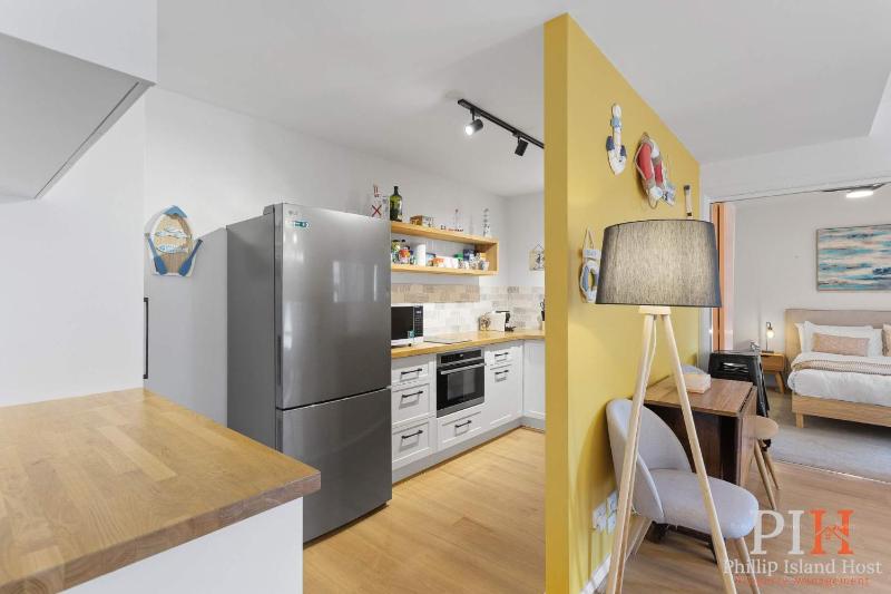 Oceanview Apartment in Heart of Cowes - image 14
