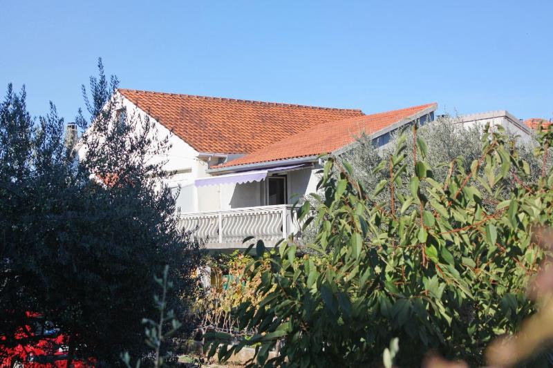 Apartments with parking space Bibinje Zadar - 5768 - image 2