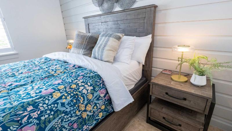 New 2BR - Pool Patio - Bunk Beds - 1st Floor apts - image 39