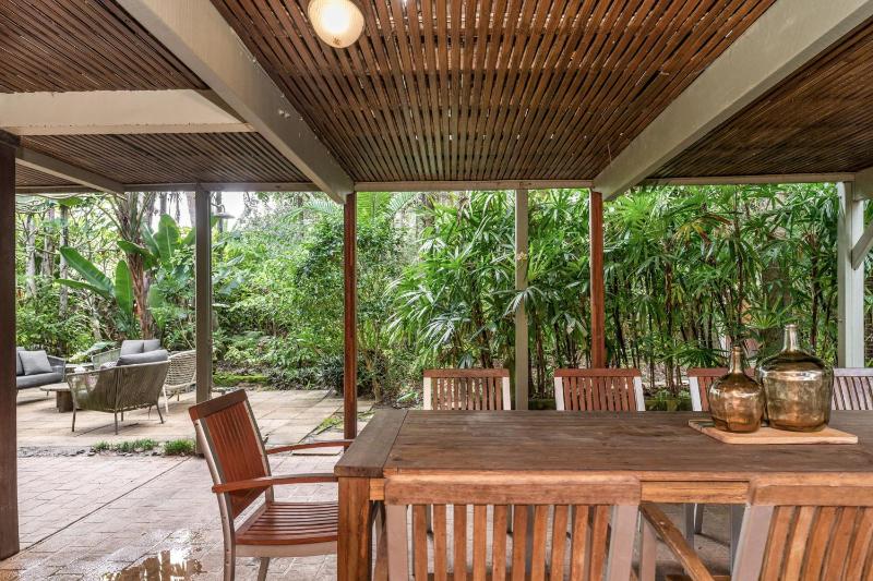 Jimmy's Beach House - image 2
