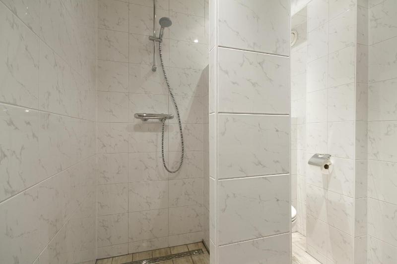 One-Bedroom Apartment image 3