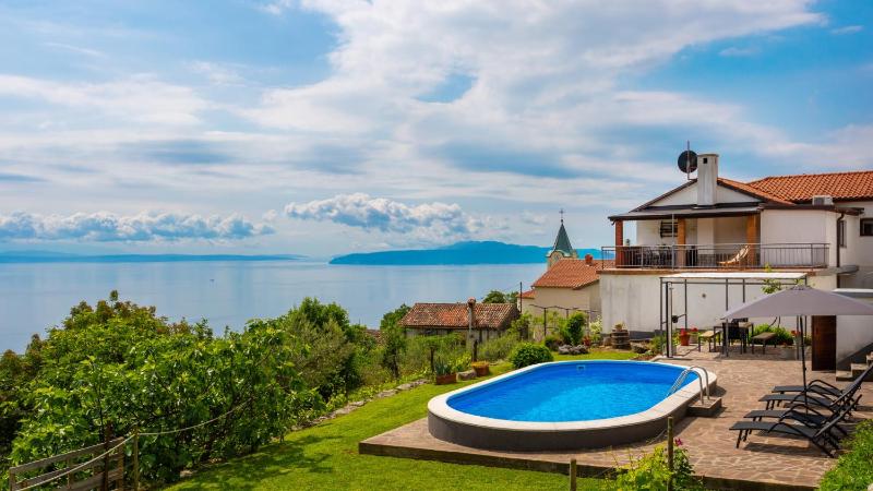 Apartment Dasa with pool by Villas Guide - image 15