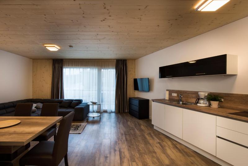 One-Bedroom Apartment - C2 image 2
