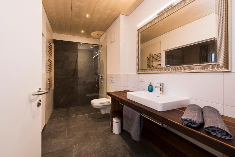 One-Bedroom Apartment - C1 image 3