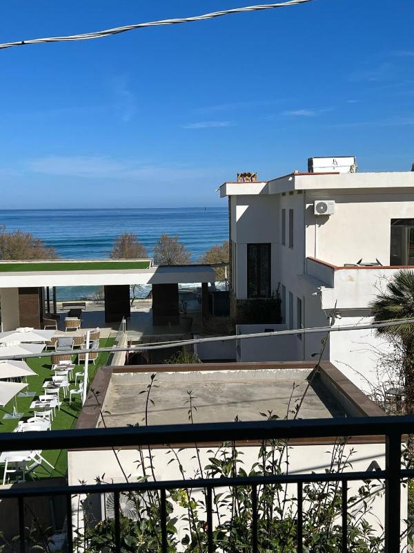 Casa Scirocco vista mare - image 14