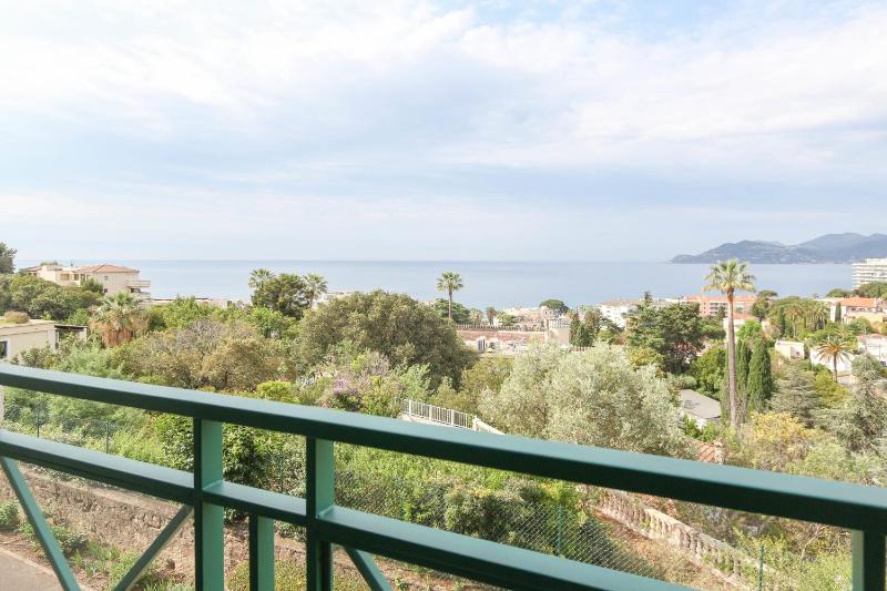 Apartment with AC terrace sea view swimming pool parking -BENAKEY - image 17