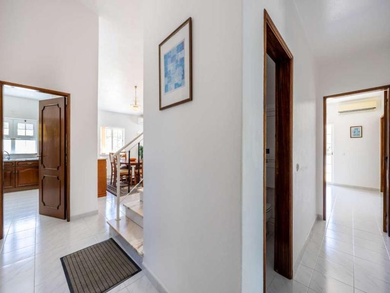 Spacious Carvoeiro Villa Casa Jemb 3 Bedrooms Great Pool Area - image 26