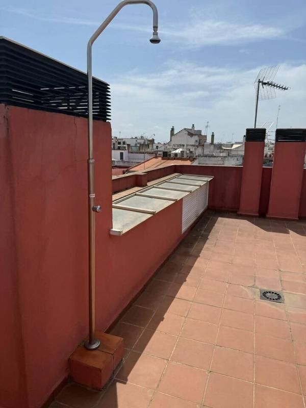 Ático con vistas en el centro de Sevilla - image 16