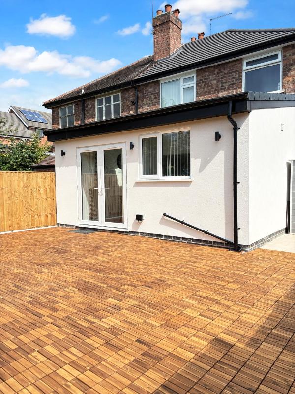 Spacious 4Bed Home with Garden & Driveway Beeston - image 18