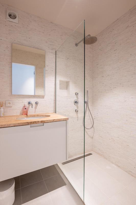 Coastal Family Retreat in Knokke-Heist l Modern 2BR for 4 - image 16