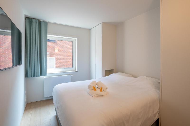 Coastal Family Retreat in Knokke-Heist l Modern 2BR for 4 - image 22