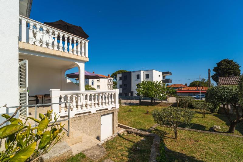 Apartments Anka - image 12