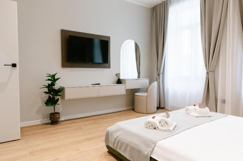 Flowers House Sibiu - image 29
