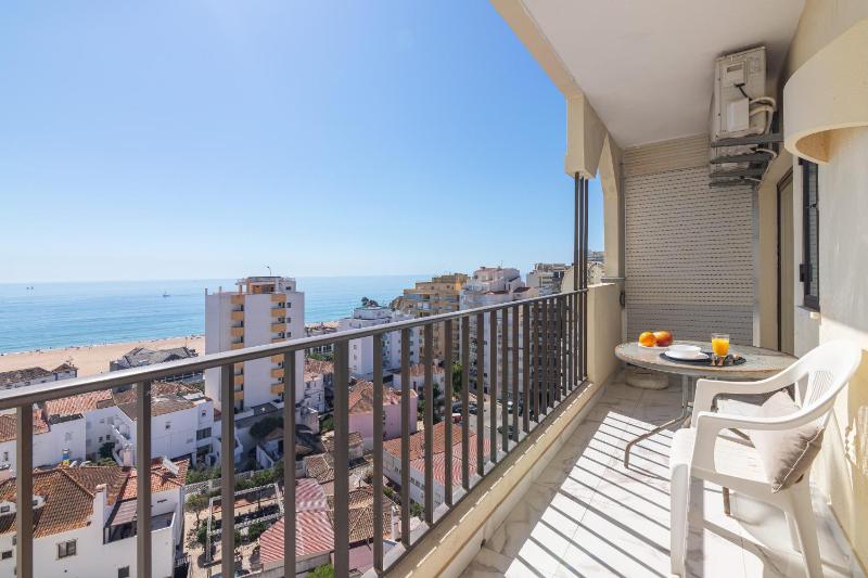 Panoramic Beach View – P. da Rocha - image 5