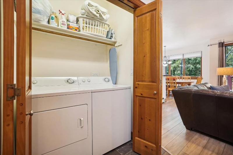 Highland Greens 25 Townhome in Breckenridge with a Private Hot Tub - image 38