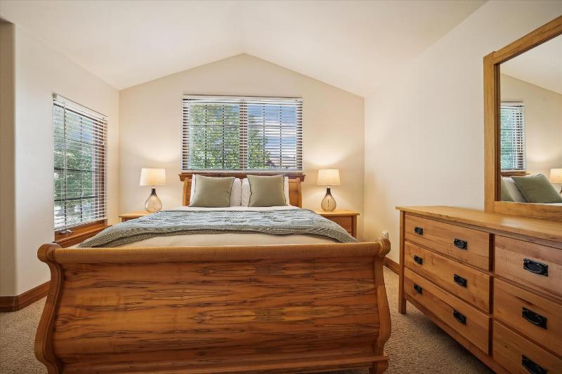 Highland Greens 25 Townhome in Breckenridge with a Private Hot Tub - image 6